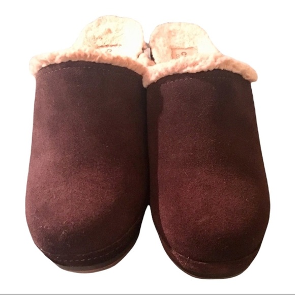 CROCS Sarah Clog Brown Suede Fleece Lined Round Toe Cozy Fury Comfort Mule 6W - Picture 3 of 5